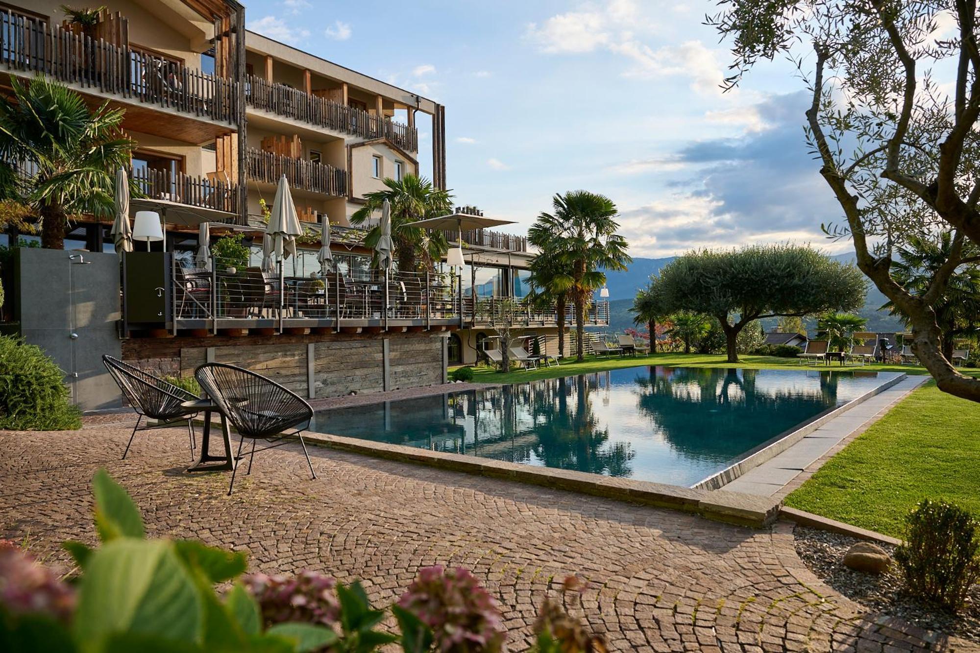 Das Panorama Designhotel Caldaro Extérieur photo